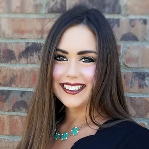 Meet your Posher, Destanie